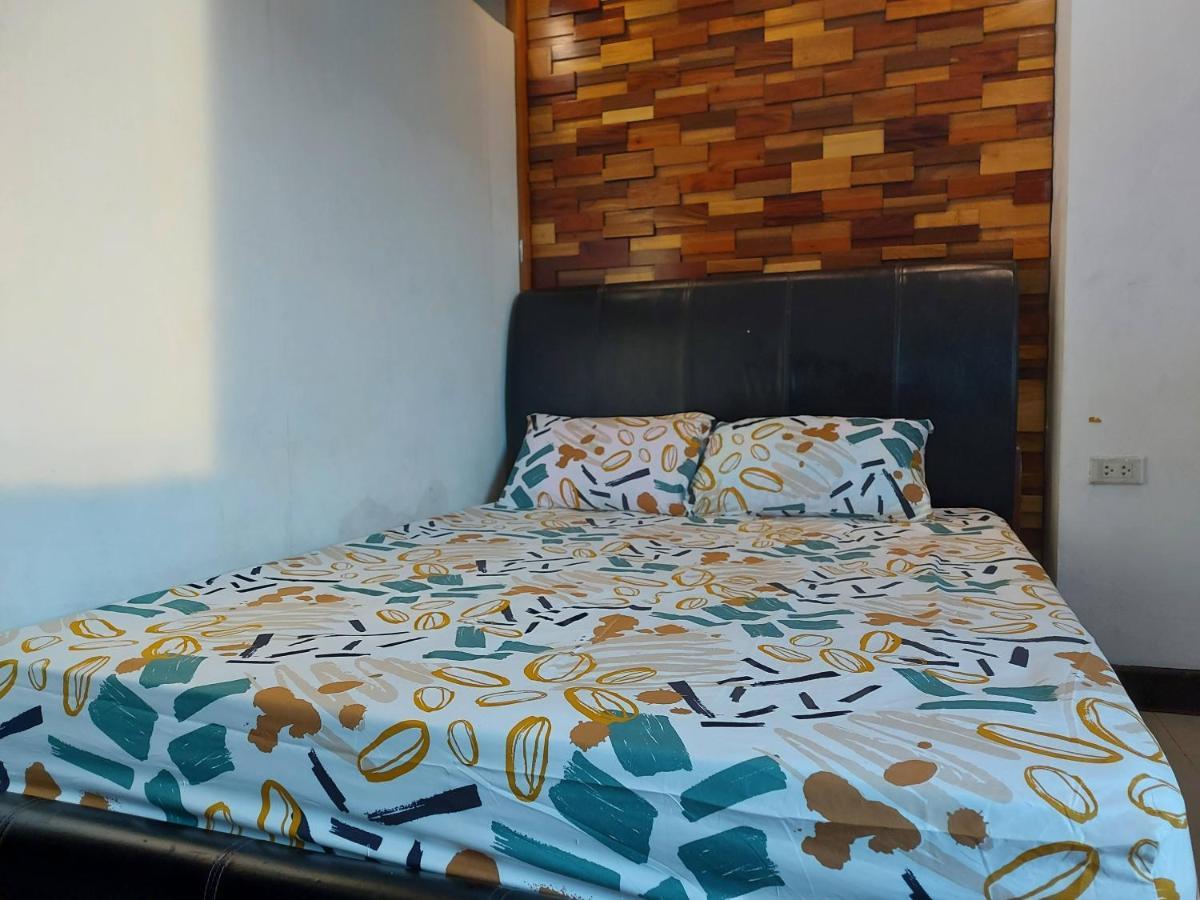 Posh Beds With City View And Pools Mandaluyong Dış mekan fotoğraf