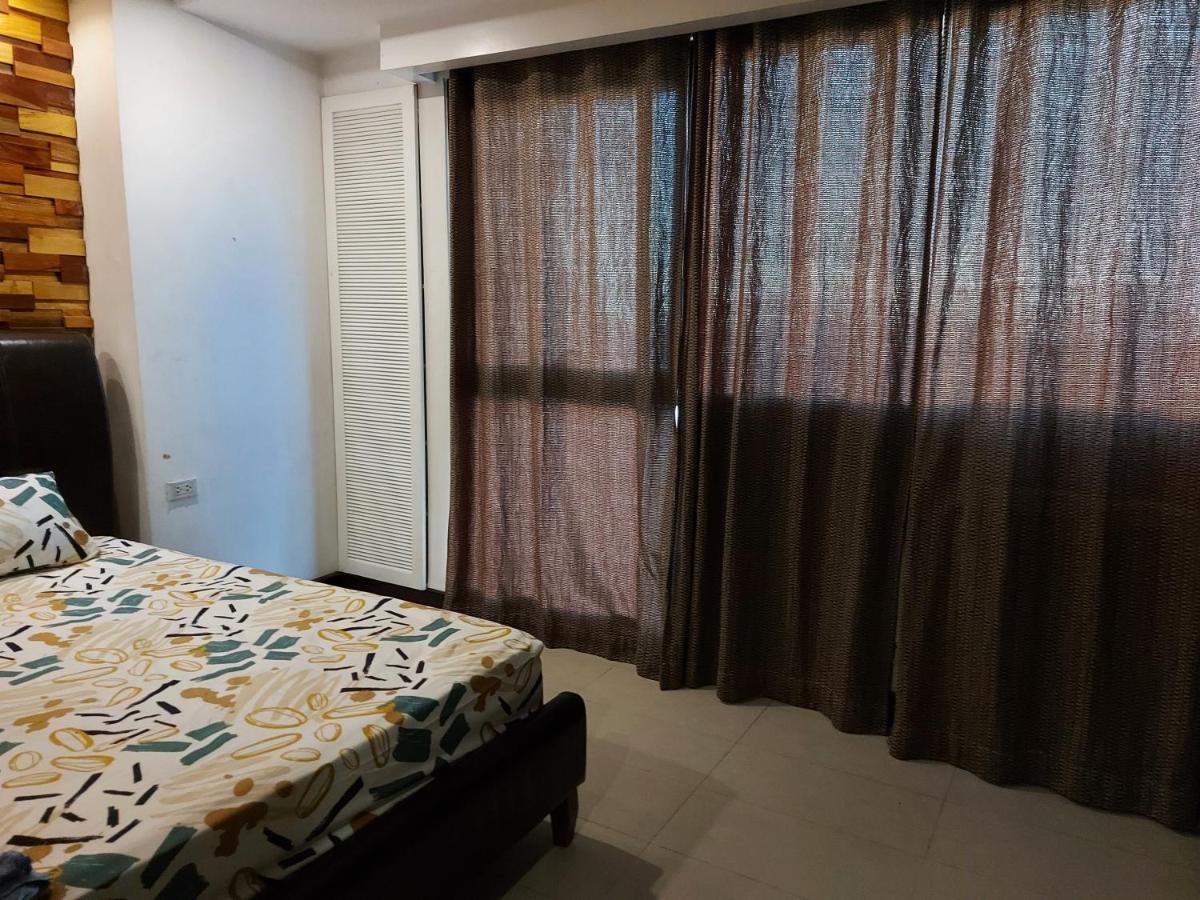 Posh Beds With City View And Pools Mandaluyong Dış mekan fotoğraf