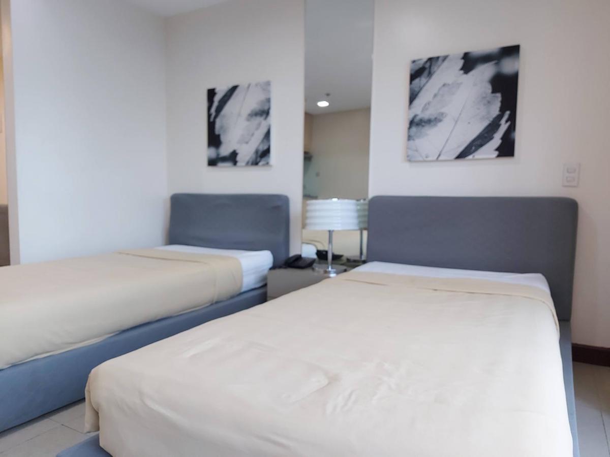 Posh Beds With City View And Pools Mandaluyong Dış mekan fotoğraf