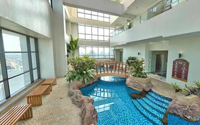 Posh Beds With City View And Pools Mandaluyong Dış mekan fotoğraf