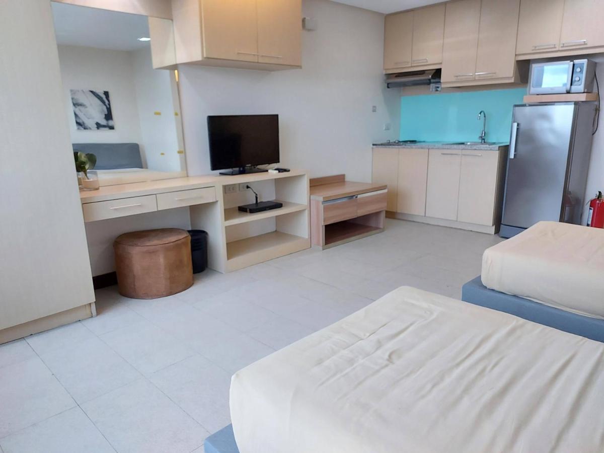 Posh Beds With City View And Pools Mandaluyong Dış mekan fotoğraf